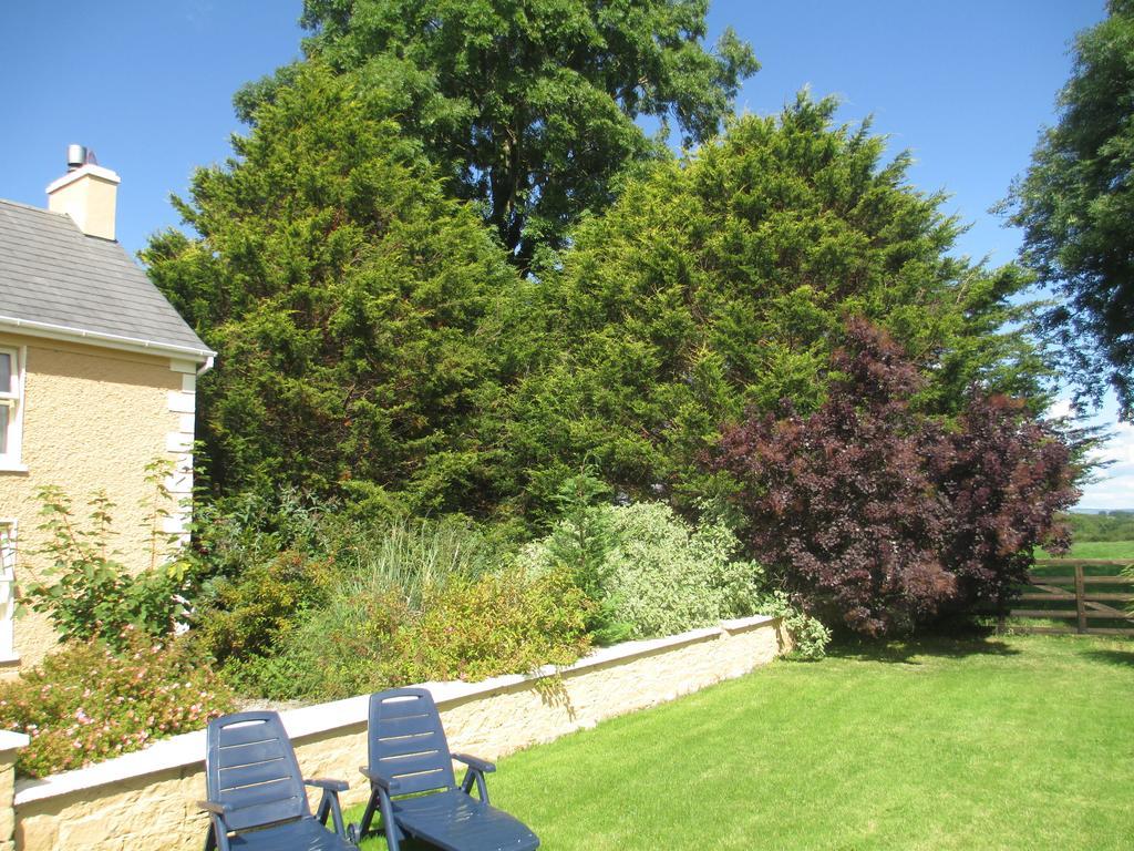 Tralia Farmhouse Self Catering Farranfore Bagian luar foto