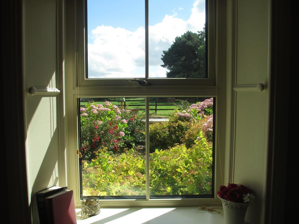 Tralia Farmhouse Self Catering Farranfore Bagian luar foto