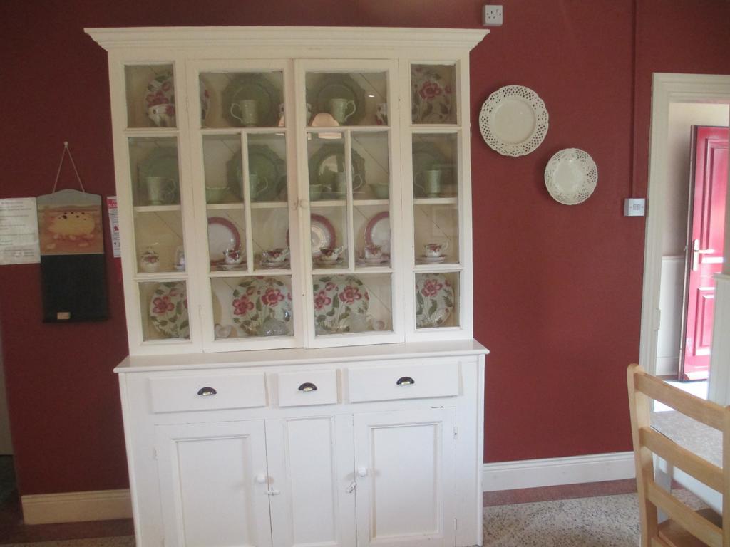 Tralia Farmhouse Self Catering Farranfore Bagian luar foto