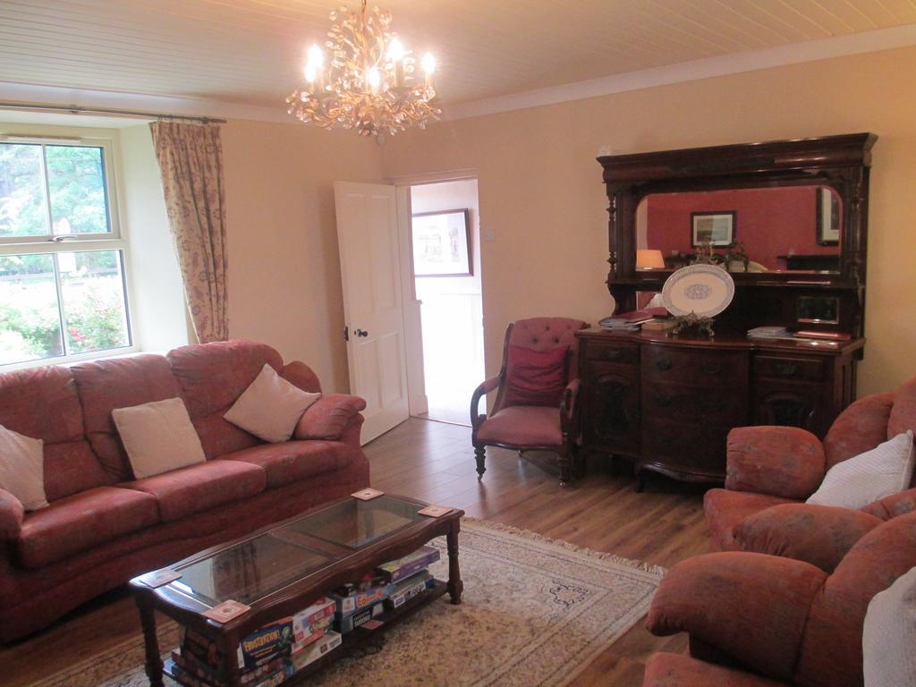 Tralia Farmhouse Self Catering Farranfore Ruang foto
